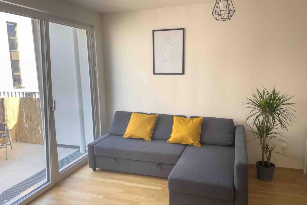 Apartament Modern & Sunny 52m2 With Balcony & Fast Wifi